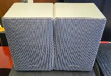 REALISTIC MINIMUS 12 METAL BOOKSHELF SPEAKERS - Photo 2