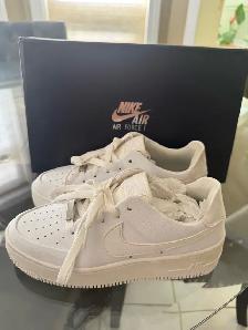 brand new air Nike / Air Force 1 woman shoes size 6.5