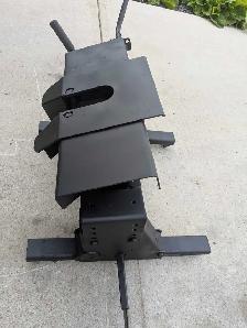 Fifth Wheel Hitch - Photo 3