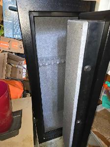 Gun Safe - Photo 5