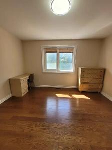 Single Bedroom in House for Rent Seppard/Kennedy
