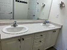 Private room for rent Upper House 1st AUGUST - Photo 4
