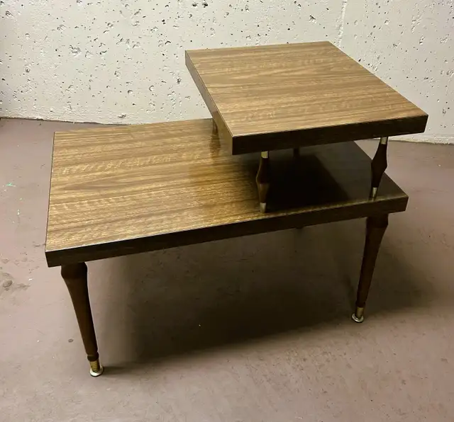 MCM (Mid-Century Modern) Wood Grain Solid 2-Tier End Table