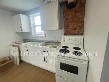 2 Bedroom, 1 Bath Apt - 245 McIntyre St. - $1850/month - Photo 2