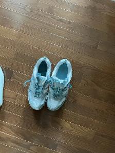 Ladies Shoes - Photo 2