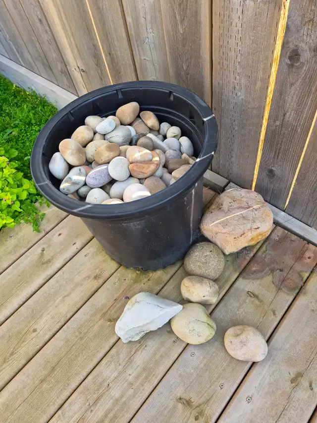 Landscaping rocks