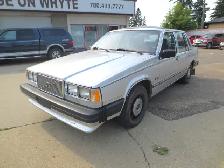 1986 Volvo 740/760 GLE 2.3L | Htd Lthr/Roof ~ Only 181k~Carfax C - Photo 7