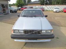 1986 Volvo 740/760 GLE 2.3L | Htd Lthr/Roof ~ Only 181k~Carfax C - Photo 8