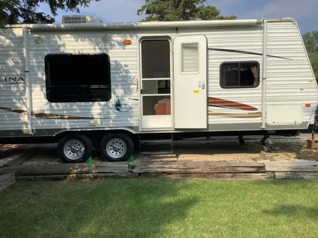 2010 Coachman Catalina 22 FB