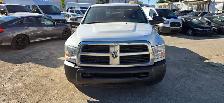 2011 Ram 2500 ST Cummins Diesel 8Ft box - tow package - Photo 2