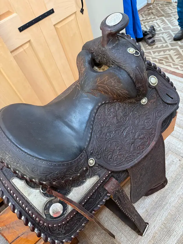 Western Saddle