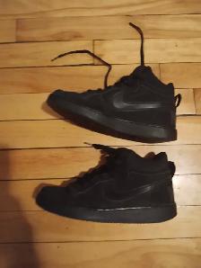 Nike Shoes Kids Size 6Y Court Borough Mid Triple Black