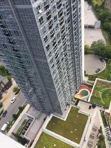 room in beautiful condo available - Photo 2