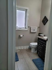 Private Bedroom with Private Washroom for Rent - Photo 3
