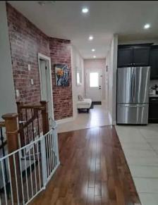 Private Bedroom with Private Washroom for Rent - Photo 8