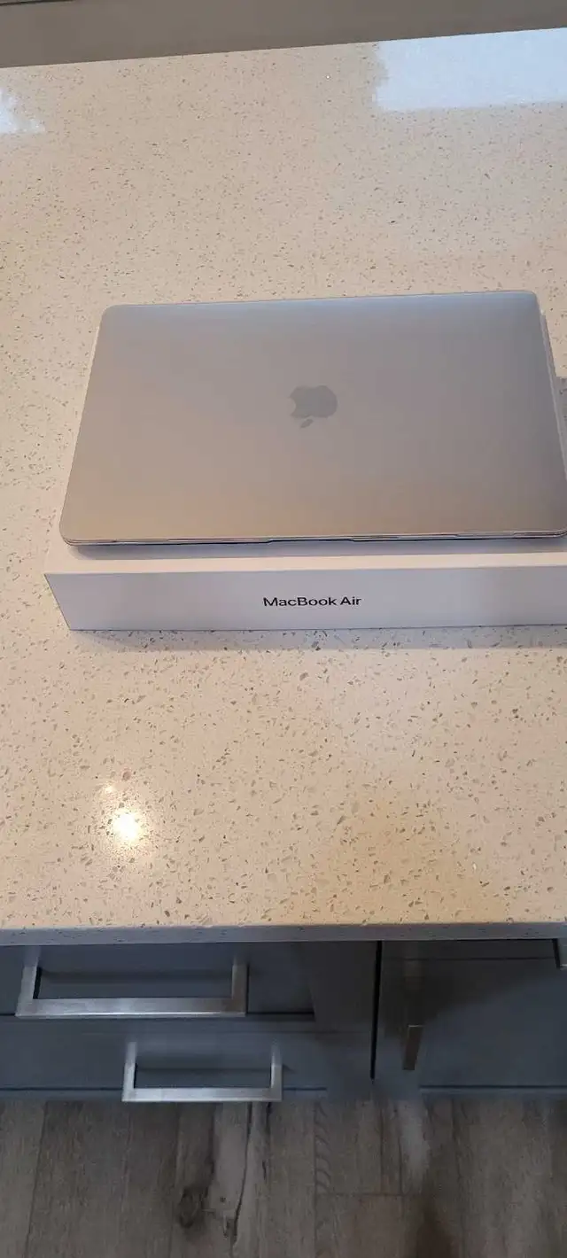 MacBook Air 13' (2020)