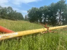 Westfield 10x61 grain auger with swivel - Photo 2