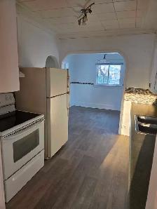 House for rent - Photo 2