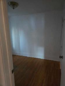 House for rent - Photo 4
