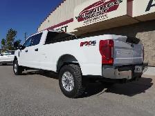 2022 Ford F-350 XLT PREMIUM SUPER DUTY FX4 8-FOOT BOX VERY CLEAN - Photo 17