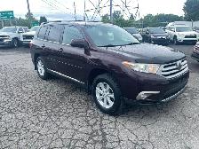 2013 Toyota Highlander BASE - Photo 3