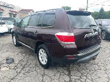 2013 Toyota Highlander BASE - Photo 7