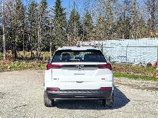2027 Chevrolet Bolt RS- Heated Vented Seats - Reverse Camera - Photo 12