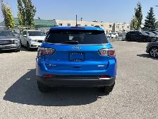 2018 Jeep Compass LATITUDE 4X4/NAVIGATION APPLE CARPLAY/B.CAM/FI - Photo 17