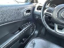 2018 Jeep Compass LATITUDE 4X4/NAVIGATION APPLE CARPLAY/B.CAM/FI - Photo 35
