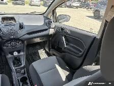 2015 Ford Fiesta - Photo 29