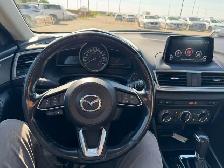 2018 Mazda MAZDA3 Sport GS Hatchback : Well Serviced - Photo 12