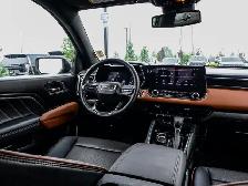 2025 GMC Canyon AT4 Premium Nightfall Edition 2.7T | Head-Up - Photo 32