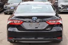 2021 Toyota Camry HYBRID LE Auto - Photo 3