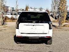 2026 Chevrolet Suburban LT - Photo 12