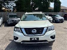 2017 NISSAN PATHFINDER PLATINUM 4WD | CLEAN CARFAX | 7 PSGR | TO - Photo 5