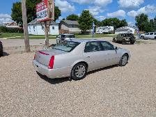 2007 Cadillac DTS - Photo 2
