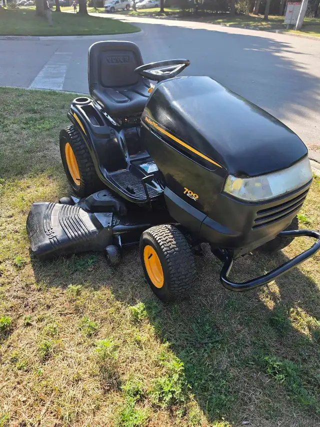 Lawn Tractor