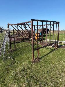 bale feeder