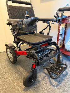 Selling an power wheelchair - Photo 3