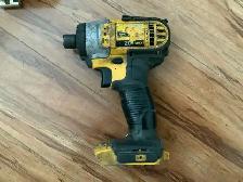 DeWalt DCF885 20V Max Impact Driver - Photo 2