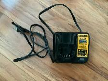DeWalt DCB107 12V/20V Max Charger