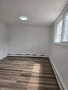 - 4 1/2 situé a windsor - Photo 5
