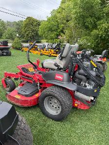 Used Toro 3000 series Z-Master Zero Turn - Photo 3