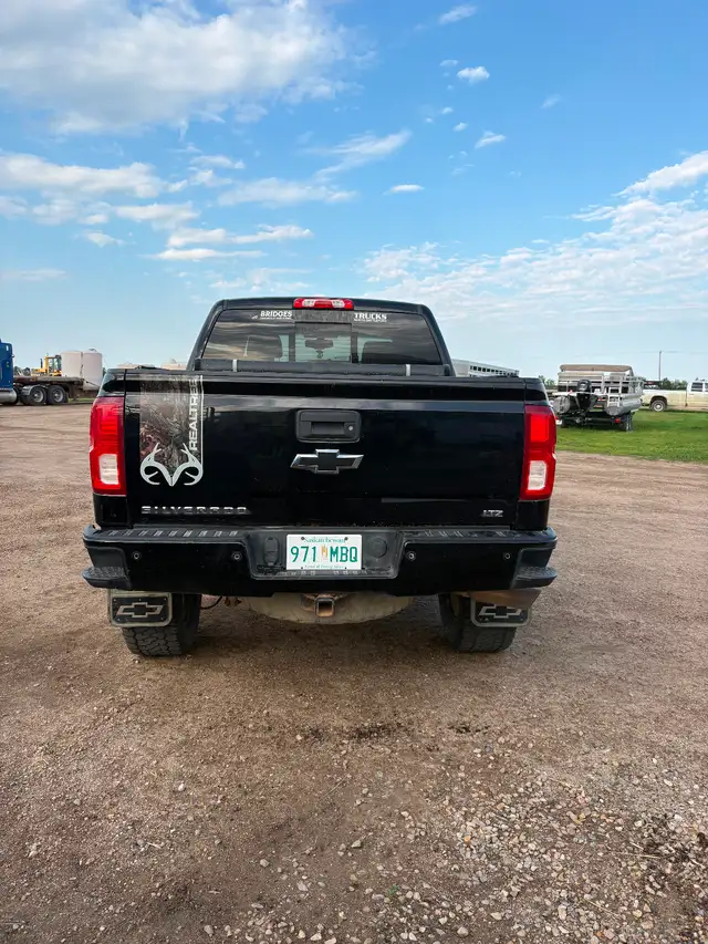 2017 Chevrolet 1500 LTZ Real Tree Edition