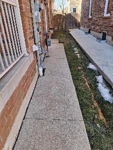 $2150 Mississauga 2 bedroom   den basement, 2 parking   garage - Photo 9