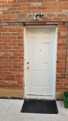 $2150 Mississauga 2 bedroom   den basement, 2 parking   garage - Photo 10