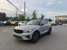 2026 Volvo XC40 Ultra Black Edition | Toit ouvrant | Navi | App