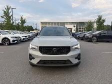 2026 Volvo XC40 Ultra Black Edition | Toit ouvrant | Navi | App - Photo 3
