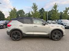 2026 Volvo XC40 Ultra Black Edition | Toit ouvrant | Navi | App - Photo 5