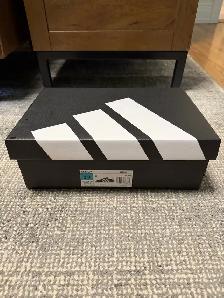 Adidas Barreda Brand New Never worn - Photo 5